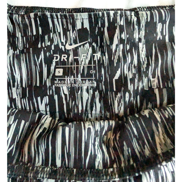 Nike Running Womens Capri Pants Sz Small Black Geometric Dri Fit Leggings - Picture 3 of 4